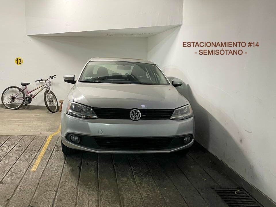 Estacionamiento foto II